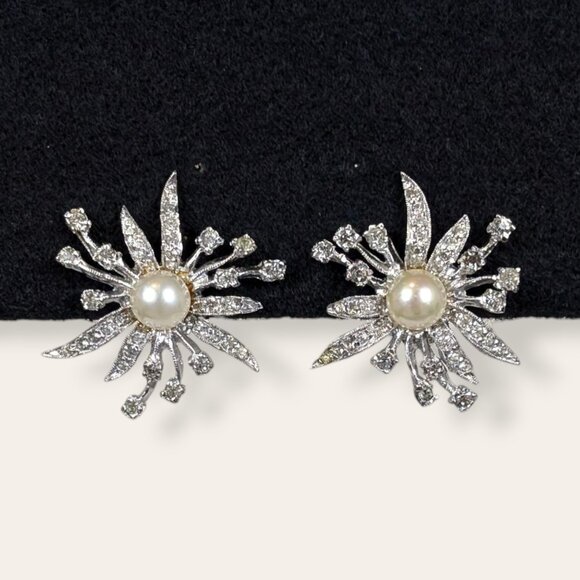 V. White Rhinestone & Faux Pearl Floral Demi Parure - Picture 3 of 10